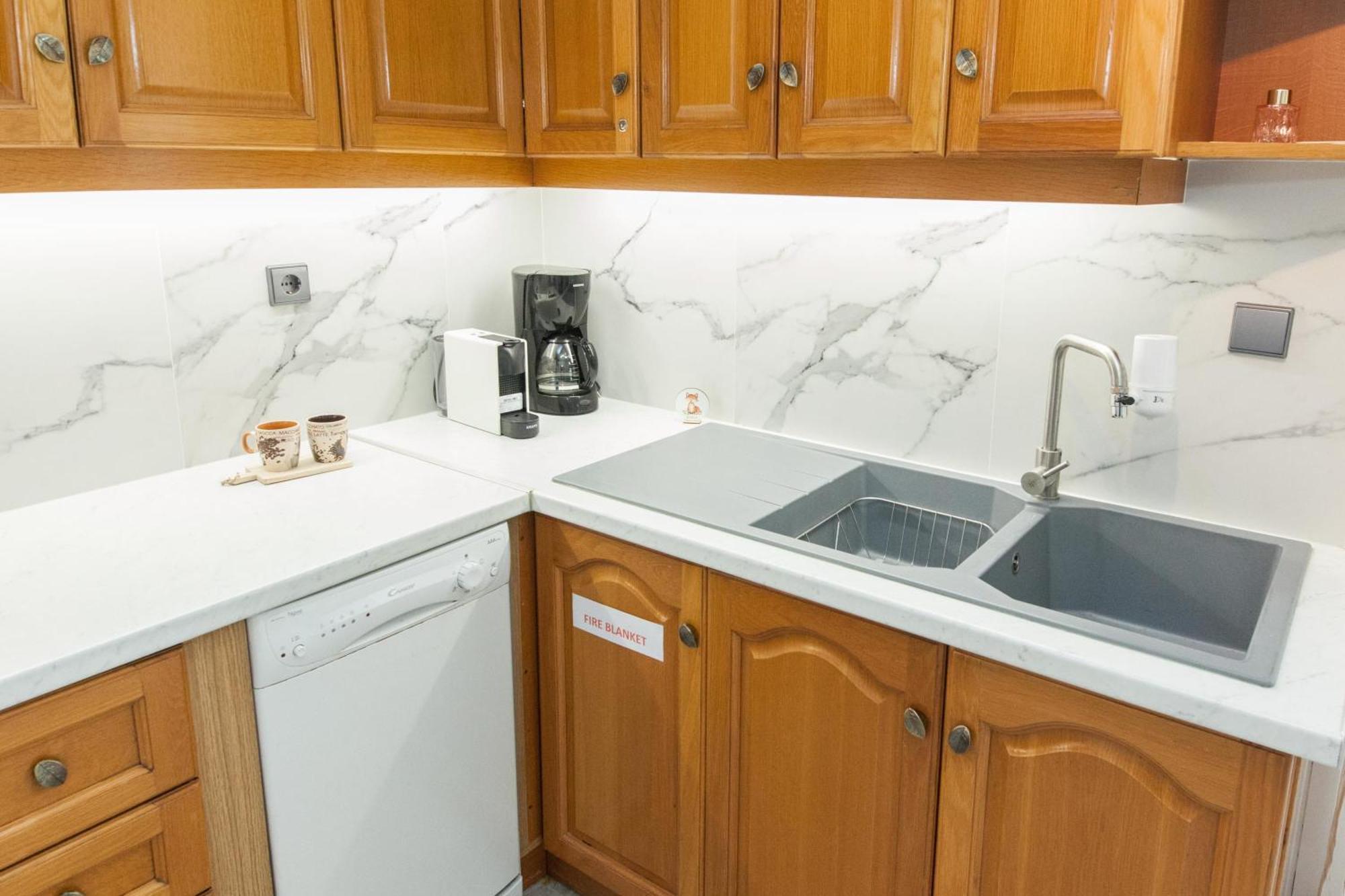 Classical 2 Bd Beauty In Peaceful Chalandri Афины