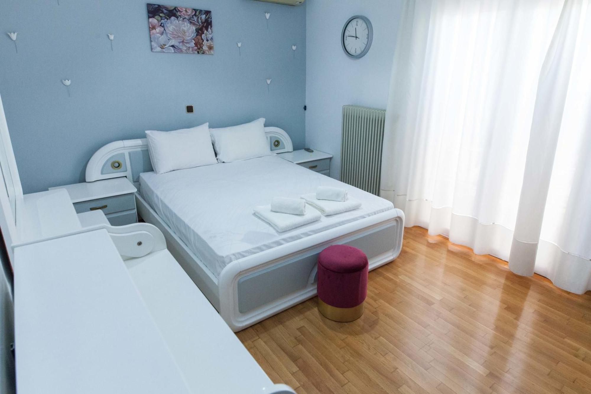 Апартаменты Classical 2 Bd Beauty In Peaceful Chalandri