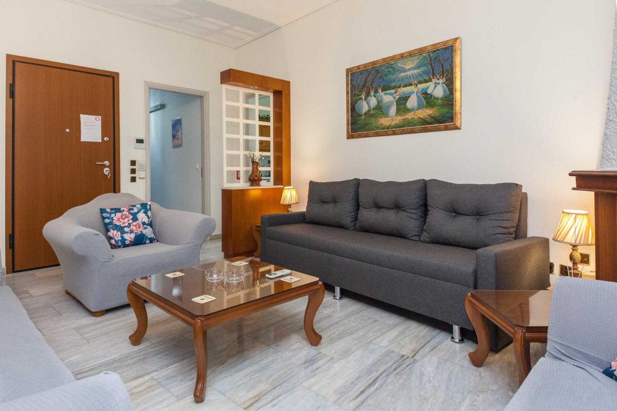 Classical 2 Bd Beauty In Peaceful Chalandri * Афины
